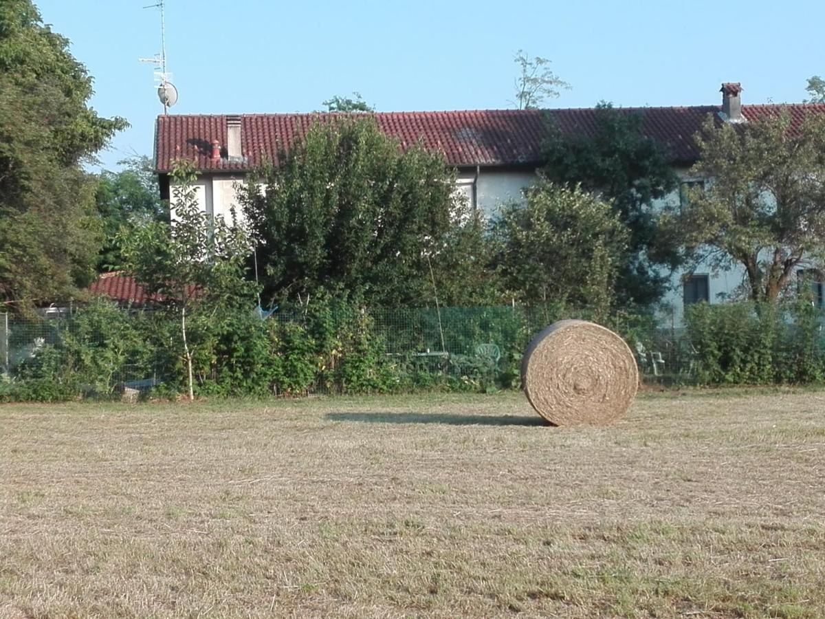Il Casolare Del Medio Olona Panzió Fagnano Olona Kültér fotó
